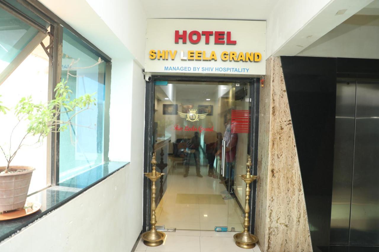 Hotel Shiv Leela Grand Мумбай Екстериор снимка
